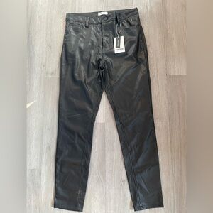 Kensie Faux Leather Black Straight Leg Pants size 6/28 NWT